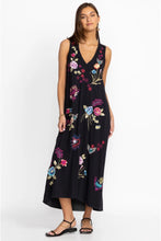 Load image into Gallery viewer, JESSI KNIT V-NECK MAXI DRESS