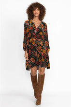 Load image into Gallery viewer, JASMOON FLORE VELVET FIELD TIERED DRESS