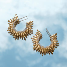 Load image into Gallery viewer, Solara Hoop Earrings