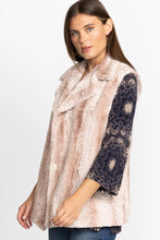 Load image into Gallery viewer, MAMBA FAUX FUR VEST