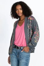 Load image into Gallery viewer, VIVIANA BISHOP SLEEVE KIMONO