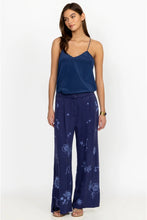 Load image into Gallery viewer, BIJOU HIGH SLIT PANT