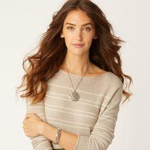 Load image into Gallery viewer, Oceanus Necklace
