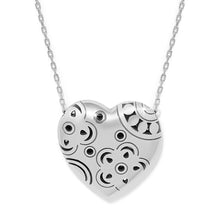 Load image into Gallery viewer, Flora Heart Necklace
