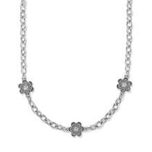 Load image into Gallery viewer, Metal Petal Short Necklace
