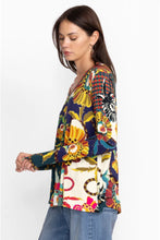 Load image into Gallery viewer, KIMBRA FAVORITE LONG SLEEVE V-NECK SWING TEE
